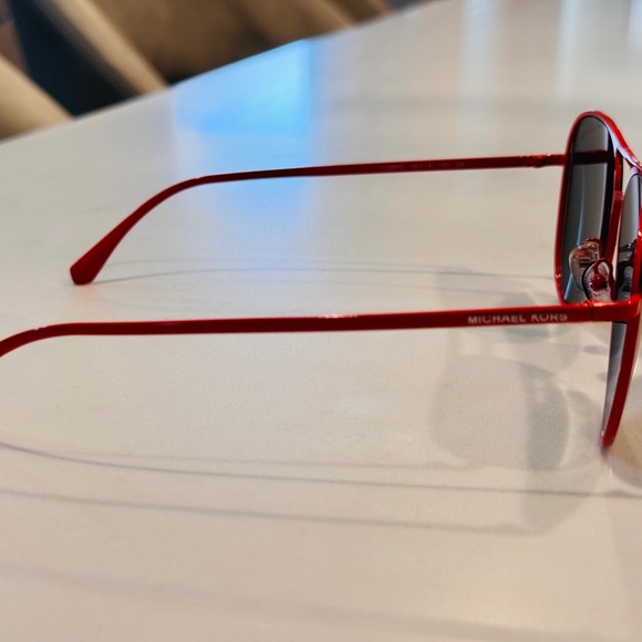 Unisex Orange Sunglasses - Picture 5 of 6